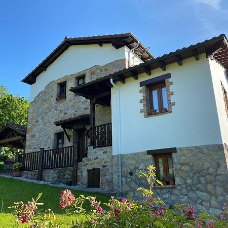 Apartamentos Rurales La Caviana Onís المظهر الخارجي الصورة