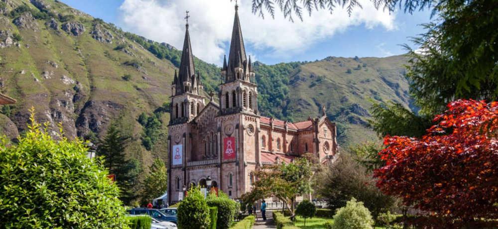 Apartamentos Rurales La Caviana Onís المظهر الخارجي الصورة