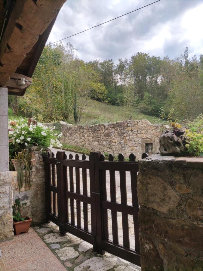 Apartamentos Rurales La Caviana Onís المظهر الخارجي الصورة