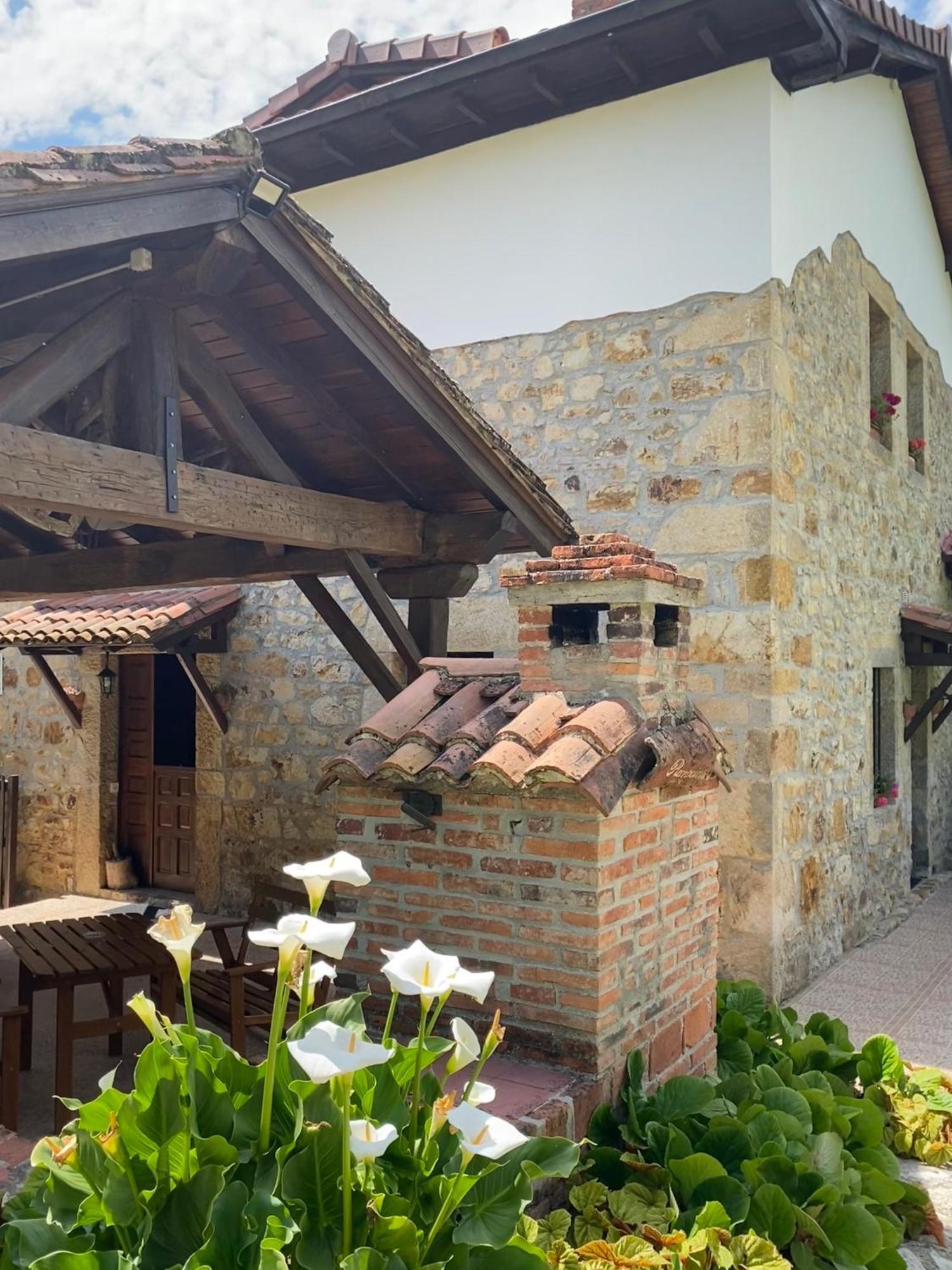 Apartamentos Rurales La Caviana Onís المظهر الخارجي الصورة