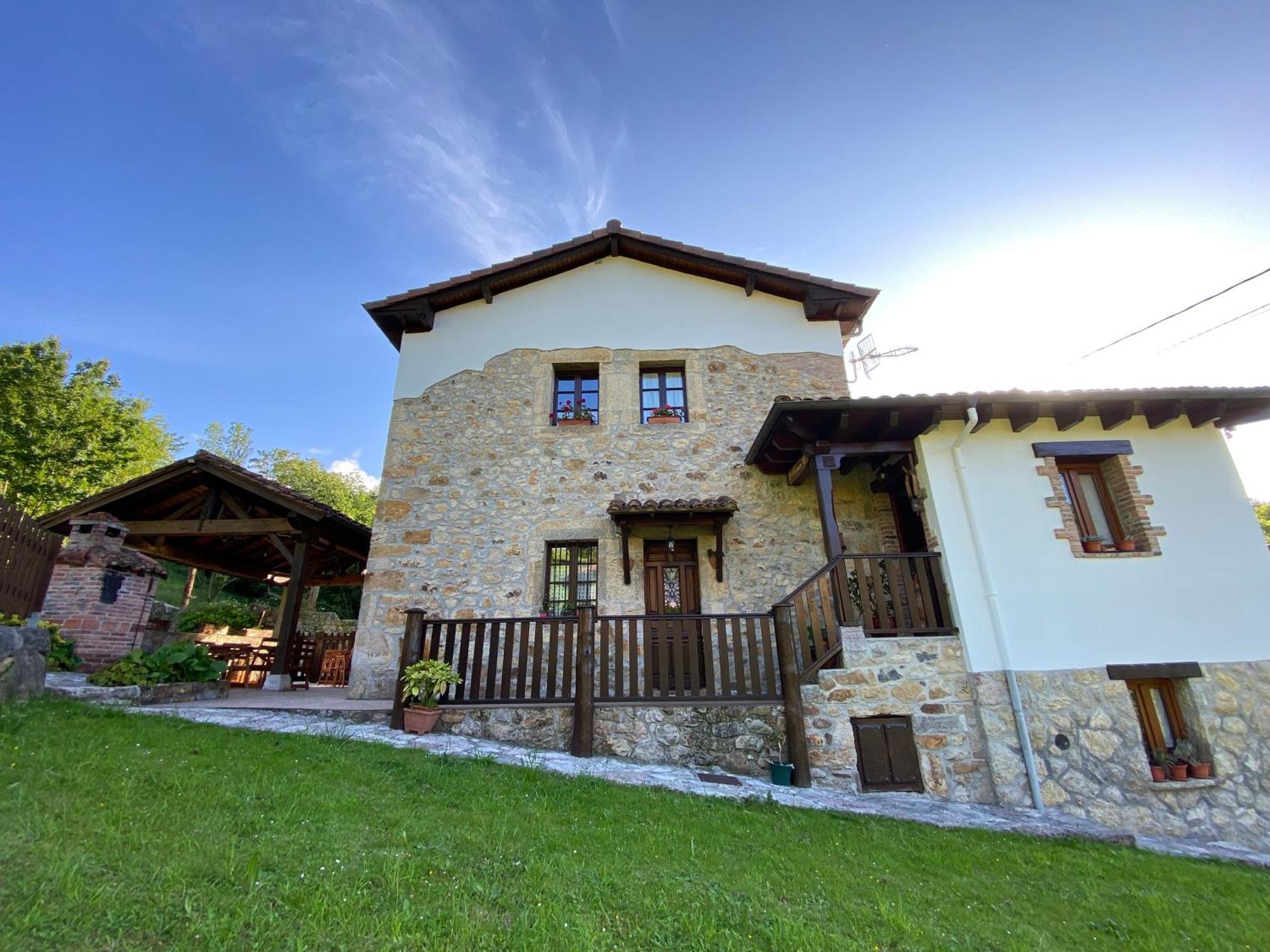 Apartamentos Rurales La Caviana Onís المظهر الخارجي الصورة