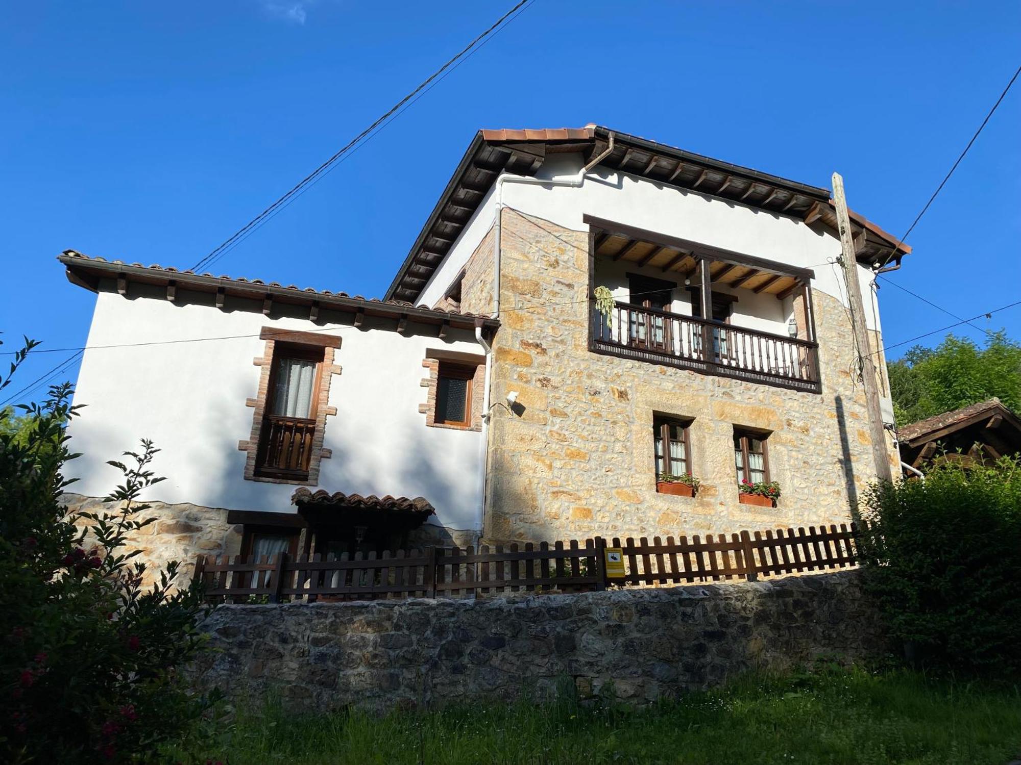 Apartamentos Rurales La Caviana Onís المظهر الخارجي الصورة